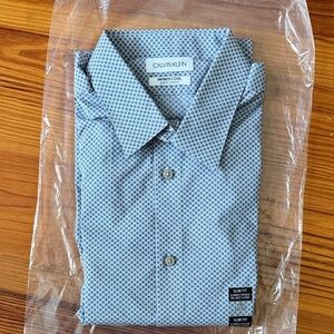 Calvin Klein Men’s Dress Shirt, slim fit (16; 32/33) NEW